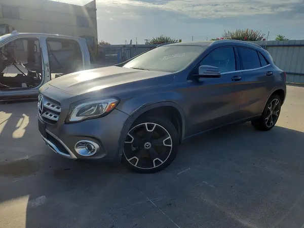 WDCTG4EB8JJ424218 2018 MERCEDES-BENZ GLA-KLASSE - Image 1