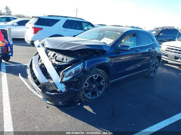 WDCTG4EB8JJ453945 2018 MERCEDES-BENZ GLA-KLASSE - Image 2