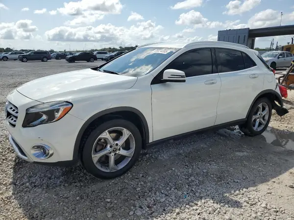 WDCTG4EB8JJ455811 2018 MERCEDES-BENZ GLA-KLASSE - Image 1