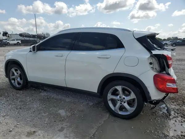 WDCTG4EB8JJ455811 2018 MERCEDES-BENZ GLA-KLASSE - Image 2