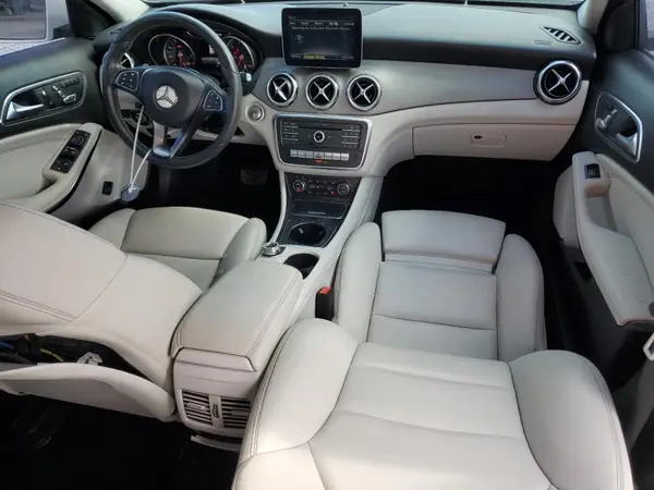 WDCTG4EB8JJ455811 2018 MERCEDES-BENZ GLA-KLASSE - Image 8