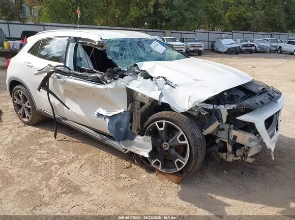 WDCTG4EB8JJ463598 2018 MERCEDES-BENZ GLA-KLASSE - Image 1