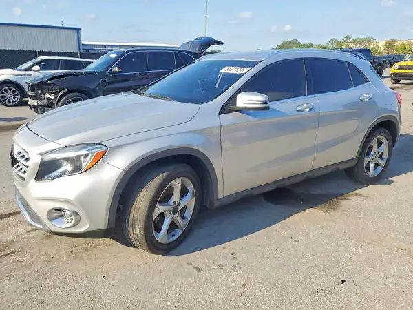 WDCTG4EB8JJ495855 2018 MERCEDES-BENZ GLA-KLASSE - Image 1