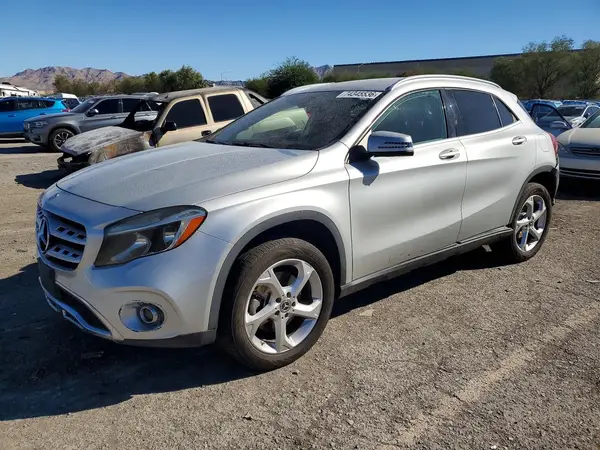 WDCTG4EB8JJ519961 2018 MERCEDES-BENZ GLA-KLASSE - Image 1