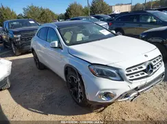 WDCTG4EB8KU011182 2019 MERCEDES-BENZ GLA-KLASSE