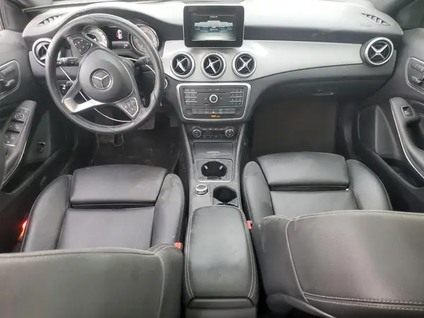 WDCTG4EB9HJ287008 2017 MERCEDES-BENZ GLA-KLASSE - Image 8