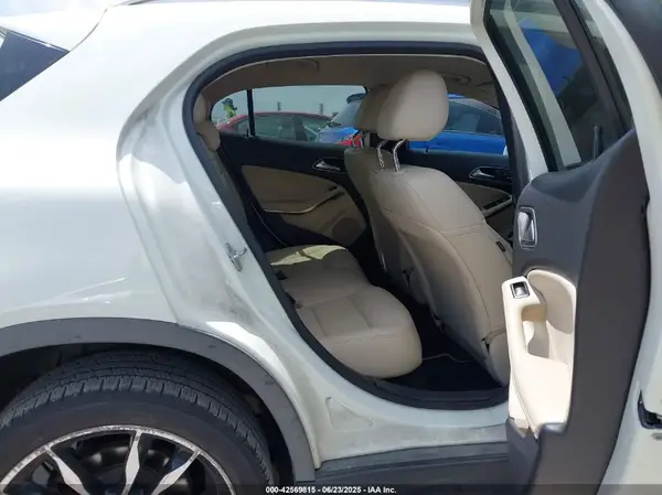 WDCTG4EB9HJ347224 2017 MERCEDES-BENZ GLA-KLASSE - Image 8