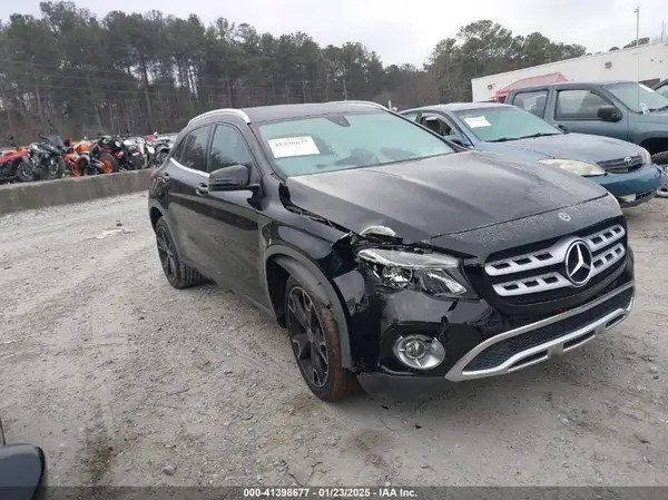 WDCTG4EB9JJ417729 2018 MERCEDES-BENZ GLA-KLASSE - Image 1