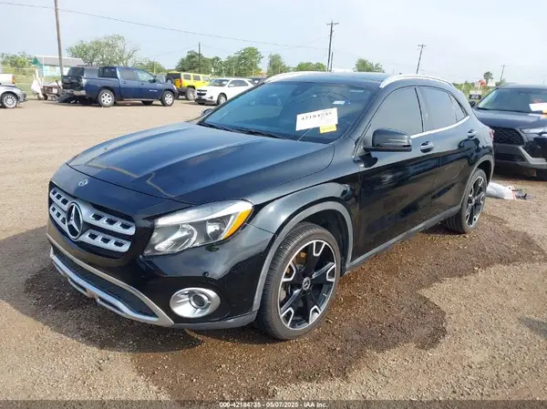 WDCTG4EB9JJ500917 2018 MERCEDES-BENZ GLA-KLASSE - Image 2