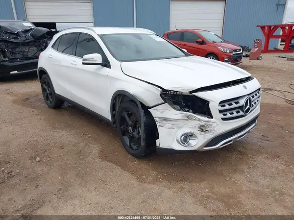 WDCTG4EB9KU006802 2019 MERCEDES-BENZ GLA-KLASSE - Image 1