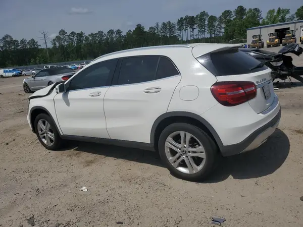 WDCTG4EB9KU012115 2019 MERCEDES-BENZ GLA-KLASSE - Image 2