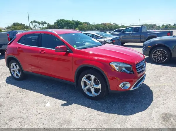 WDCTG4EB9KU012244 2019 MERCEDES-BENZ GLA-KLASSE - Image 1