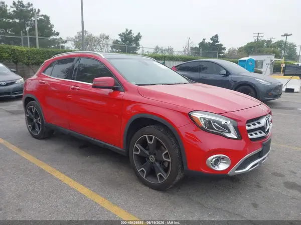 WDCTG4EB9KU019307 2019 MERCEDES-BENZ GLA-KLASSE - Image 1