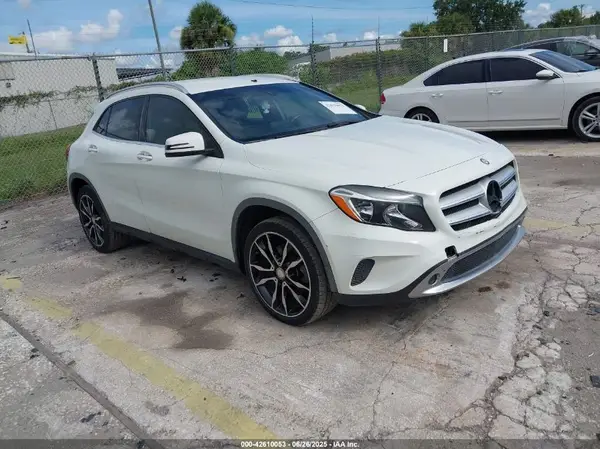 WDCTG4EBXGJ249477 2016 MERCEDES-BENZ GLA-KLASSE - Image 1