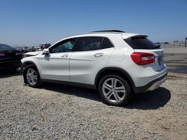 WDCTG4EBXHJ340010 2017 MERCEDES-BENZ GLA-KLASSE - Image 2