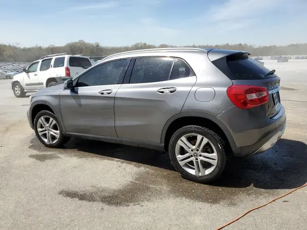 WDCTG4EBXJJ410840 2018 MERCEDES-BENZ GLA-KLASSE - Image 2