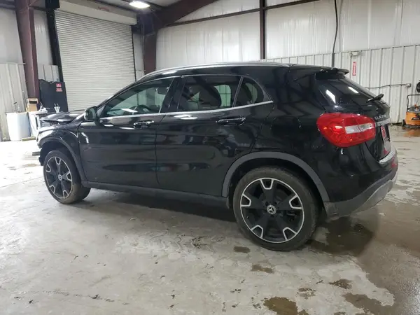 WDCTG4EBXJJ458404 2018 MERCEDES-BENZ GLA-KLASSE - Image 2