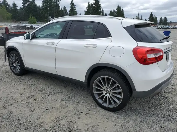 WDCTG4EBXJJ511683 2018 MERCEDES-BENZ GLA-KLASSE - Image 2
