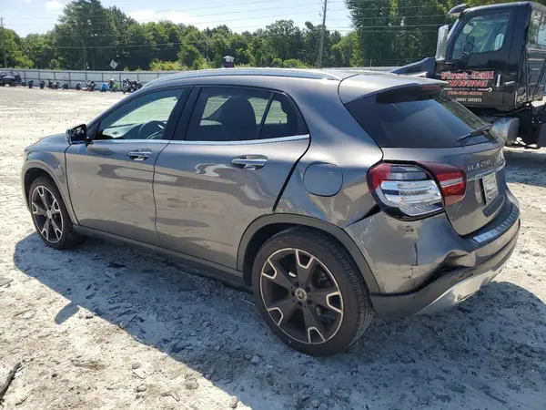 WDCTG4EBXKJ552977 2019 MERCEDES-BENZ GLA-KLASSE - Image 2