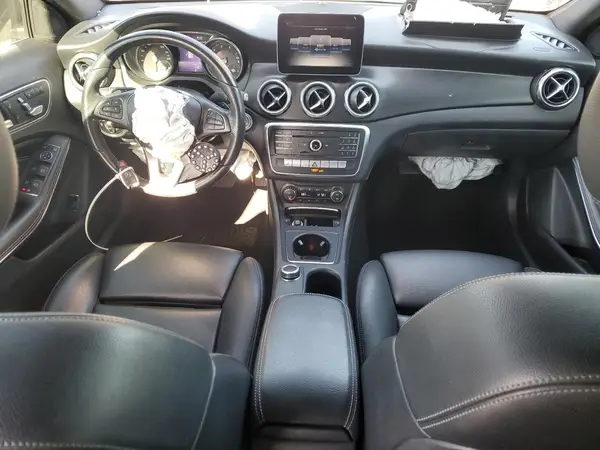 WDCTG4EBXKJ596736 2019 MERCEDES-BENZ GLA-KLASSE - Image 8