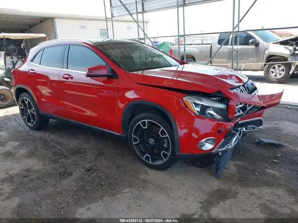 WDCTG4EBXKU015542 2019 MERCEDES-BENZ GLA-KLASSE - Image 1