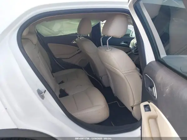 2019 MERCEDES-BENZ GLA-KLASSE auction photo 8