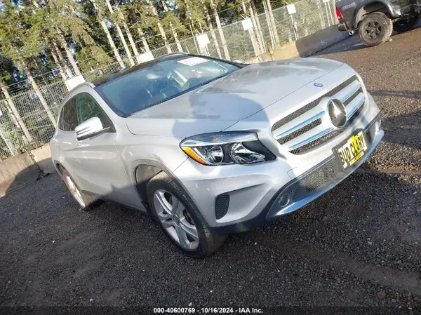 WDCTG4GB0HJ325805 2017 MERCEDES-BENZ GLA-KLASSE - Image 1
