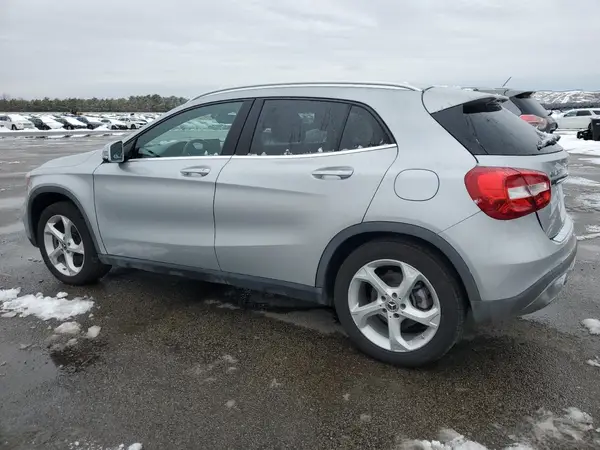 WDCTG4GB0JJ391678 2018 MERCEDES-BENZ GLA-KLASSE - Image 2