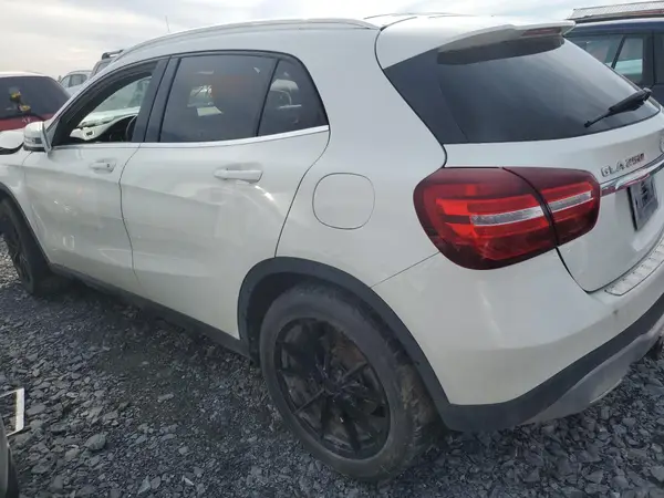 WDCTG4GB0JJ421729 2018 MERCEDES-BENZ GLA-KLASSE - Image 2