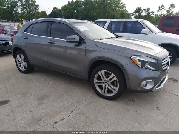 WDCTG4GB0JJ437493 2018 MERCEDES-BENZ GLA-KLASSE - Image 1