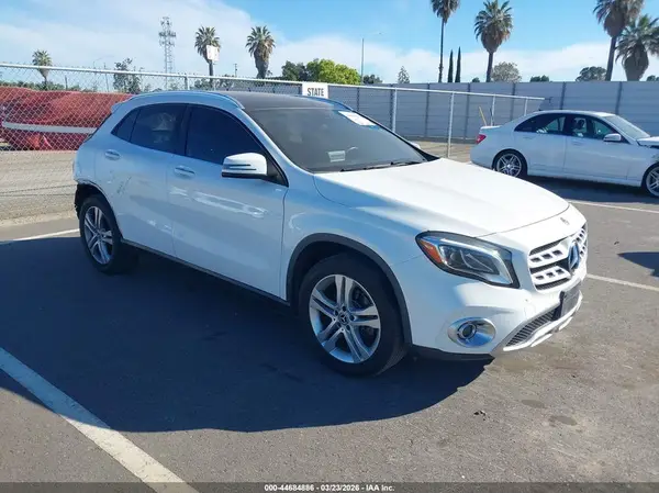 WDCTG4GB0JJ514332 2018 MERCEDES-BENZ GLA-KLASSE - Image 1