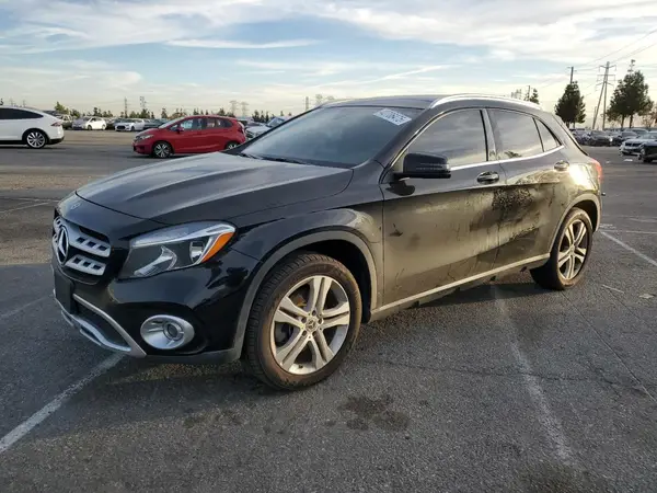 WDCTG4GB0KJ618563 2019 MERCEDES-BENZ GLA-KLASSE - Image 1