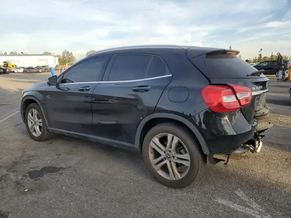 WDCTG4GB0KJ618563 2019 MERCEDES-BENZ GLA-KLASSE - Image 2