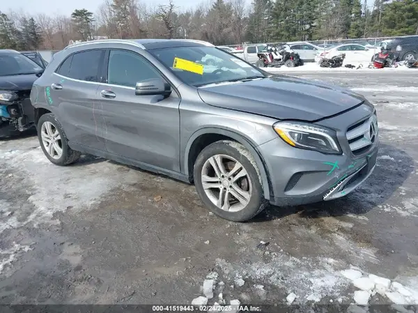 WDCTG4GB1GJ202304 2016 MERCEDES-BENZ GLA-KLASSE - Image 1