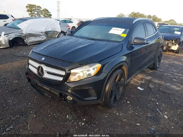 WDCTG4GB1HJ300041 2017 MERCEDES-BENZ GLA-KLASSE - Image 2