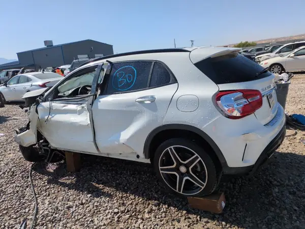 WDCTG4GB1HJ355685 2017 MERCEDES-BENZ GLA-KLASSE - Image 2
