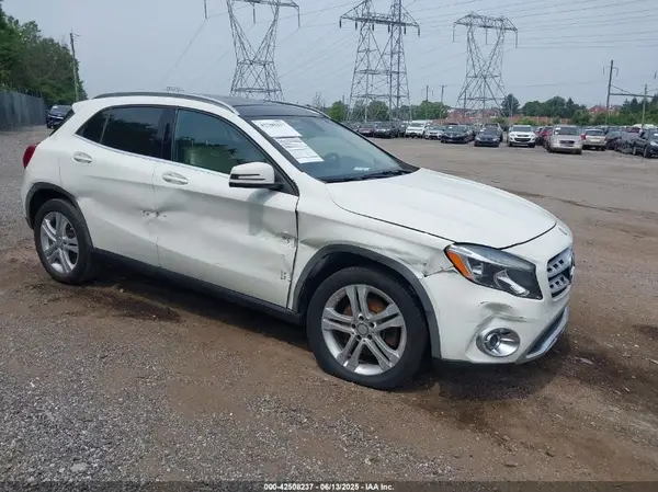 WDCTG4GB1JJ370578 2018 MERCEDES-BENZ GLA-KLASSE - Image 1