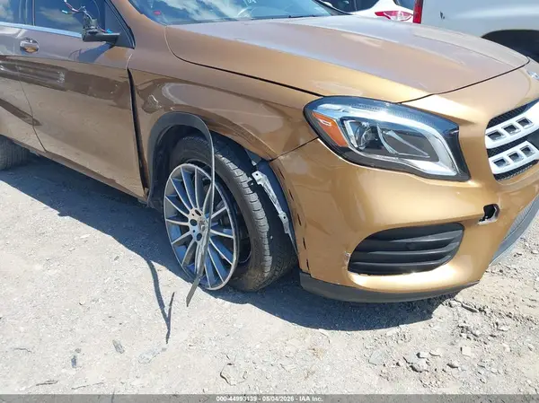 2018 MERCEDES-BENZ GLA-KLASSE auction photo 6
