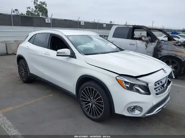 WDCTG4GB1JJ490851 2018 MERCEDES-BENZ GLA-KLASSE - Image 1