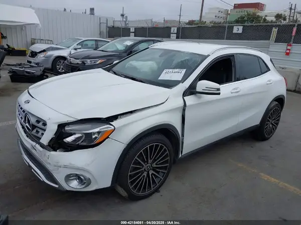 WDCTG4GB1JJ490851 2018 MERCEDES-BENZ GLA-KLASSE - Image 2