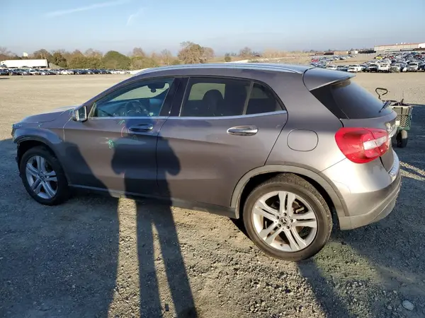 WDCTG4GB1KJ548345 2019 MERCEDES-BENZ GLA-KLASSE - Image 2