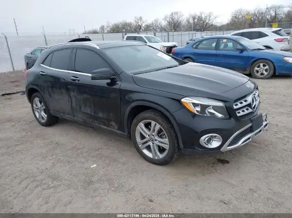 WDCTG4GB1KJ614201 2019 MERCEDES-BENZ GLA-KLASSE - Image 1