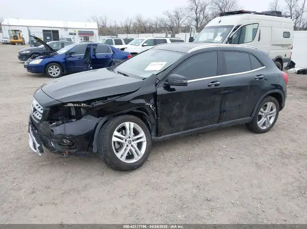 WDCTG4GB1KJ614201 2019 MERCEDES-BENZ GLA-KLASSE - Image 2