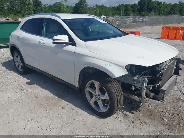 WDCTG4GB1KU018195 2019 MERCEDES-BENZ GLA-KLASSE - Image 1