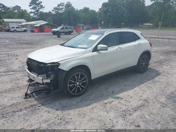 WDCTG4GB2HJ291981 2017 MERCEDES-BENZ GLA-KLASSE - Image 2