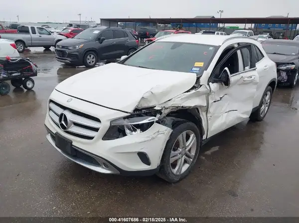 WDCTG4GB2HJ314241 2017 MERCEDES-BENZ GLA-KLASSE - Image 2