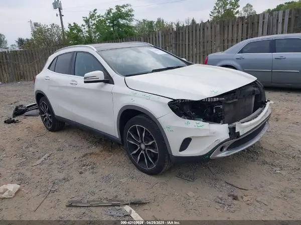 WDCTG4GB2HJ325790 2017 MERCEDES-BENZ GLA-KLASSE - Image 1