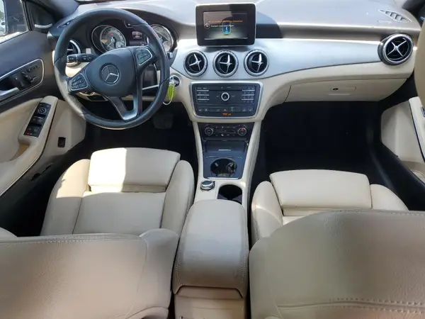 WDCTG4GB2HJ337888 2017 MERCEDES-BENZ GLA-KLASSE - Image 8