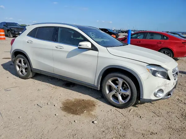 2018 MERCEDES-BENZ GLA-KLASSE COPART lot 47649656 auction photo 4
