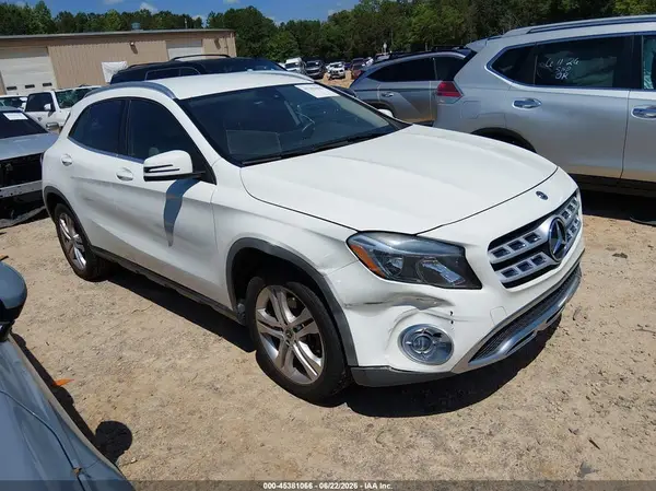 WDCTG4GB2JJ421683 2018 MERCEDES-BENZ GLA-KLASSE - Image 1